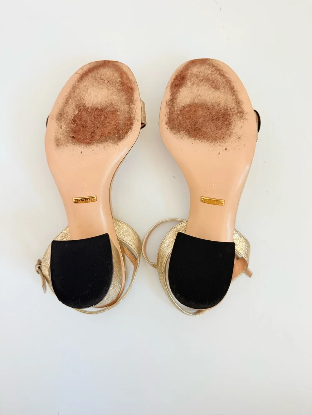Gucci GG Marmont Platino Gold Metallic Leather Block Heel Sandals 38.5